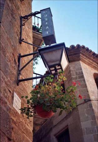 Hostal Las Coronas Sos del Rey Católico Buitenkant foto