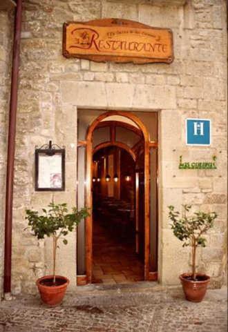 Hostal Las Coronas Sos del Rey Católico Buitenkant foto