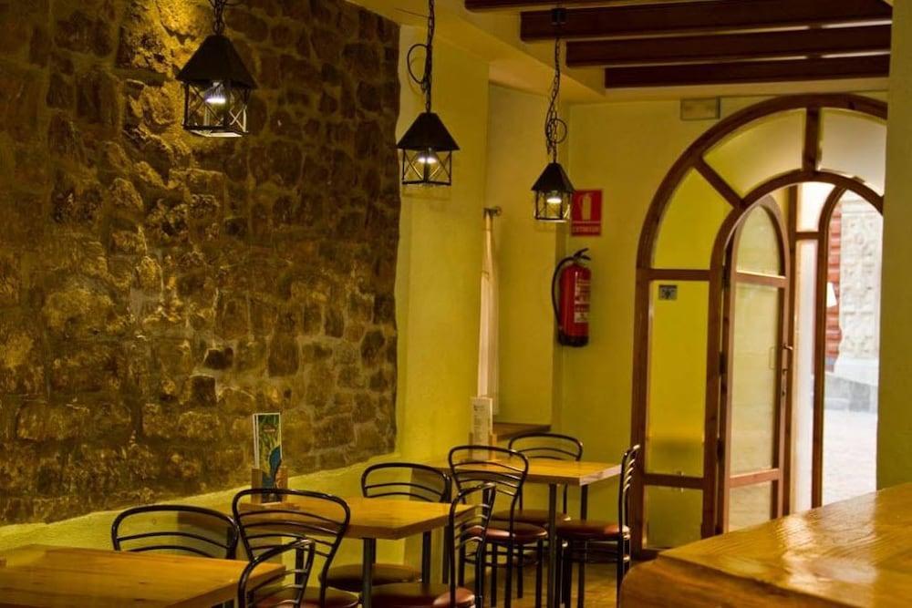 Hostal Las Coronas Sos del Rey Católico Buitenkant foto