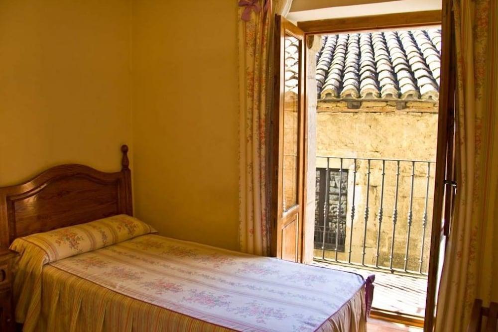 Hostal Las Coronas Sos del Rey Católico Buitenkant foto